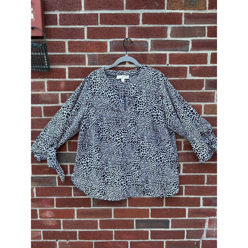 Michael Kors 1X Animal Print Blouse Plus Size Black White Tie Sleeve Top - Picture 3 of 9